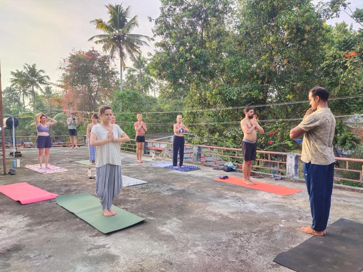 Marari Beach Clleetus Homestay Mararikulam Kültér fotó